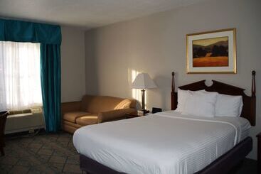 호텔 Baymont By Wyndham Effingham