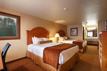 هتل Best Western Bidarka Inn