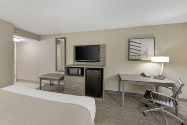 Отель Best Western Plus Executive Inn