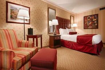 هتل Best Western Plus Sutter House