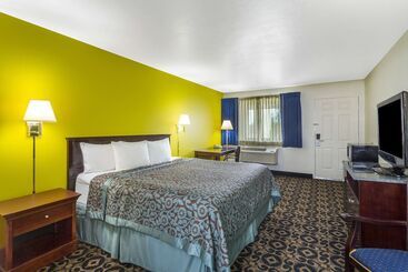 فندق Days Inn By Wyndham Delta