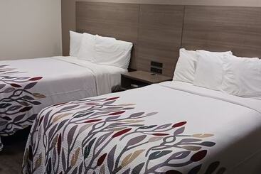 فندق Red Roof Inn Nacogdoches