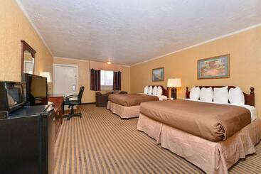 酒店 Executive Plus Inn And Suites
