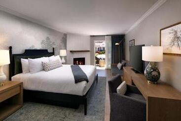 호텔 Fireside Inn On Moonstone Beach