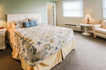 هتل Innseason Resorts Harborwalk