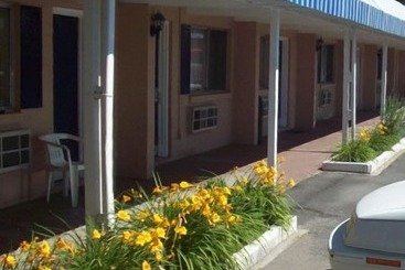 هتل Provo Travelers Inn