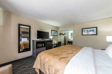 호텔 Quality Inn