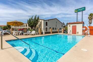 호텔 Quality Inn Near Fort Hunter Liggett