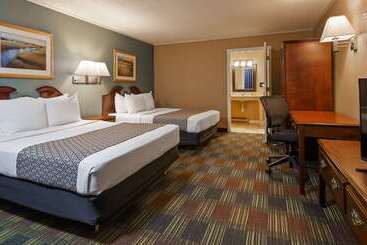 فندق Surestay  By Best Western Cameron