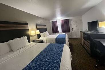 هتل Travelodge By Wyndham Truth Or Consequences