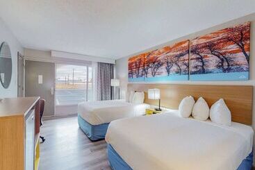فندق على الطريق Days Inn By Wyndham Socorro