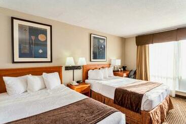 مُتل The Downtown Duluth Inn