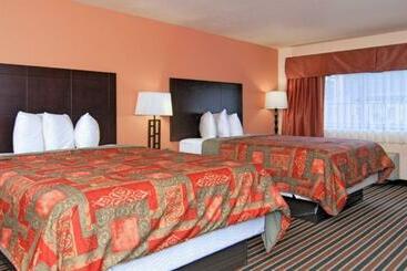 Palm Aire Hotel And Suites