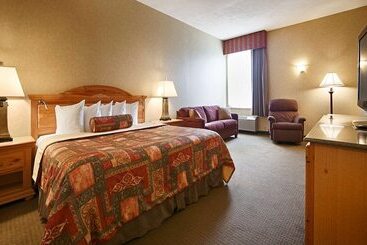 ホテル Best Western Plus Revere Inn & Suites