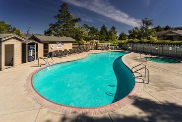 호텔 Cambria Pines Lodge