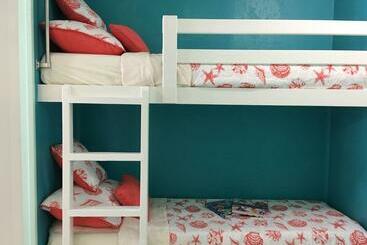 酒店 Casa Del Mar Beachfront Suites