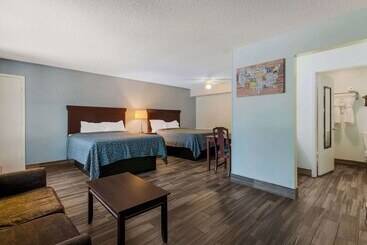 호텔 Econo Lodge Inn & Suites Fulton  Rockport