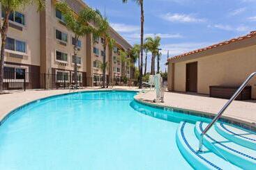 فندق Holiday Inn Express San Bernardino Colton, An Ihg