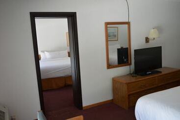 فندق Econo Lodge Manistee