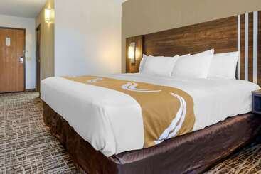 هتل Quality Inn St Cloud West