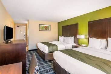 ホテル Quality Inn & Suites Albany Corvallis