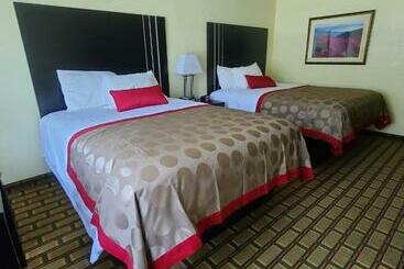 هتل Ramada By Wyndham Asheville Southeast