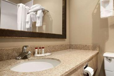 هتل Ramada By Wyndham Sioux City