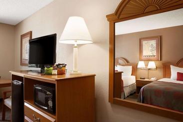 هتل Ramada By Wyndham Sioux City