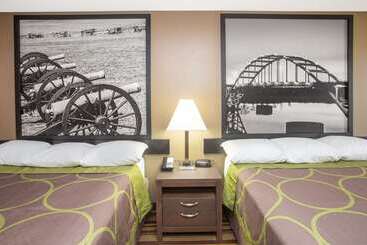 فندق Super 8 By Wyndham Springdale Ar
