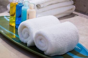 فندق Trade Winds Inn Clinton