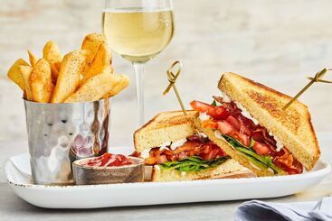 هتل Courtyard Dallas Addison Midway