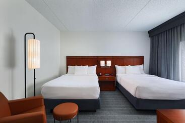 هتل Courtyard By Marriott Dallas Richardson At Spring Valley