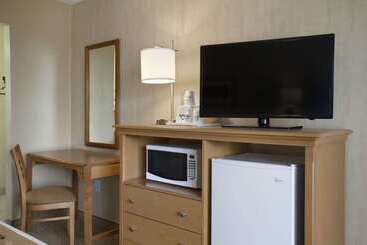 فندق Days Inn Of Frederick By Wyndham