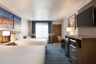 فندق Days Inn & Suites By Wyndham Anaheim At Disneyland Park