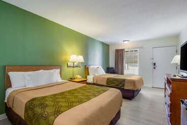 فندق Econo Lodge
