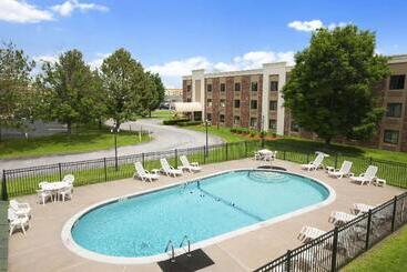 فندق Holiday Inn Express   Plattsburgh, An Ihg