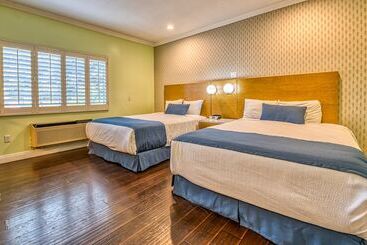 فندق Hollywood City Inn