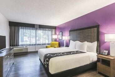 ホテル La Quinta By Wyndham Virginia Beach