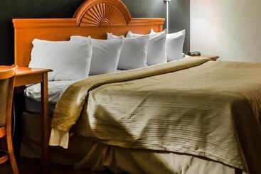 فندق Quality Inn At Eglin Afb