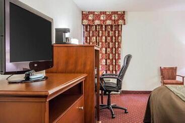 هتل Spark By Hilton Nashville At Opryland