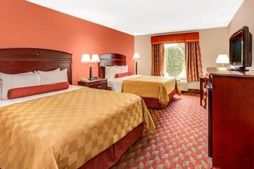 Отель Ramada By Wyndham Murfreesboro