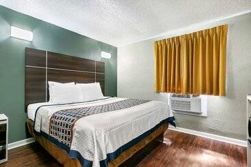 فندق Knights Inn Bristol