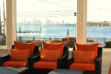 Hôtel The Inn At Crystal Cove On Boston Harbor