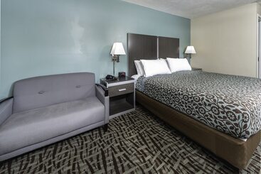 Bridgepointe Inn & Suites By Bphotels, Council Bluffs, Omaha Area