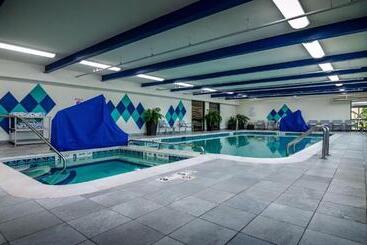 ホテル Holiday Inn & Suites Syracuse Airport   Liverpool, An Ihg