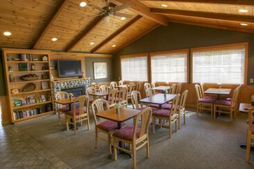 酒店 Poulsbo Inn & Suites