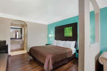 Отель Super 8 By Wyndham Galveston