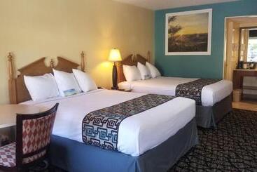 בית מלון כפרי Days Inn By Wyndham Attalla