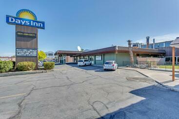هتل Days Inn By Wyndham Ogden