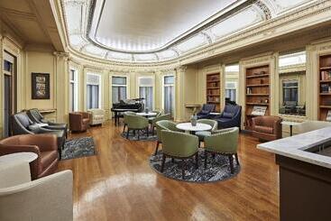 호텔 Glorietta Bay Inn